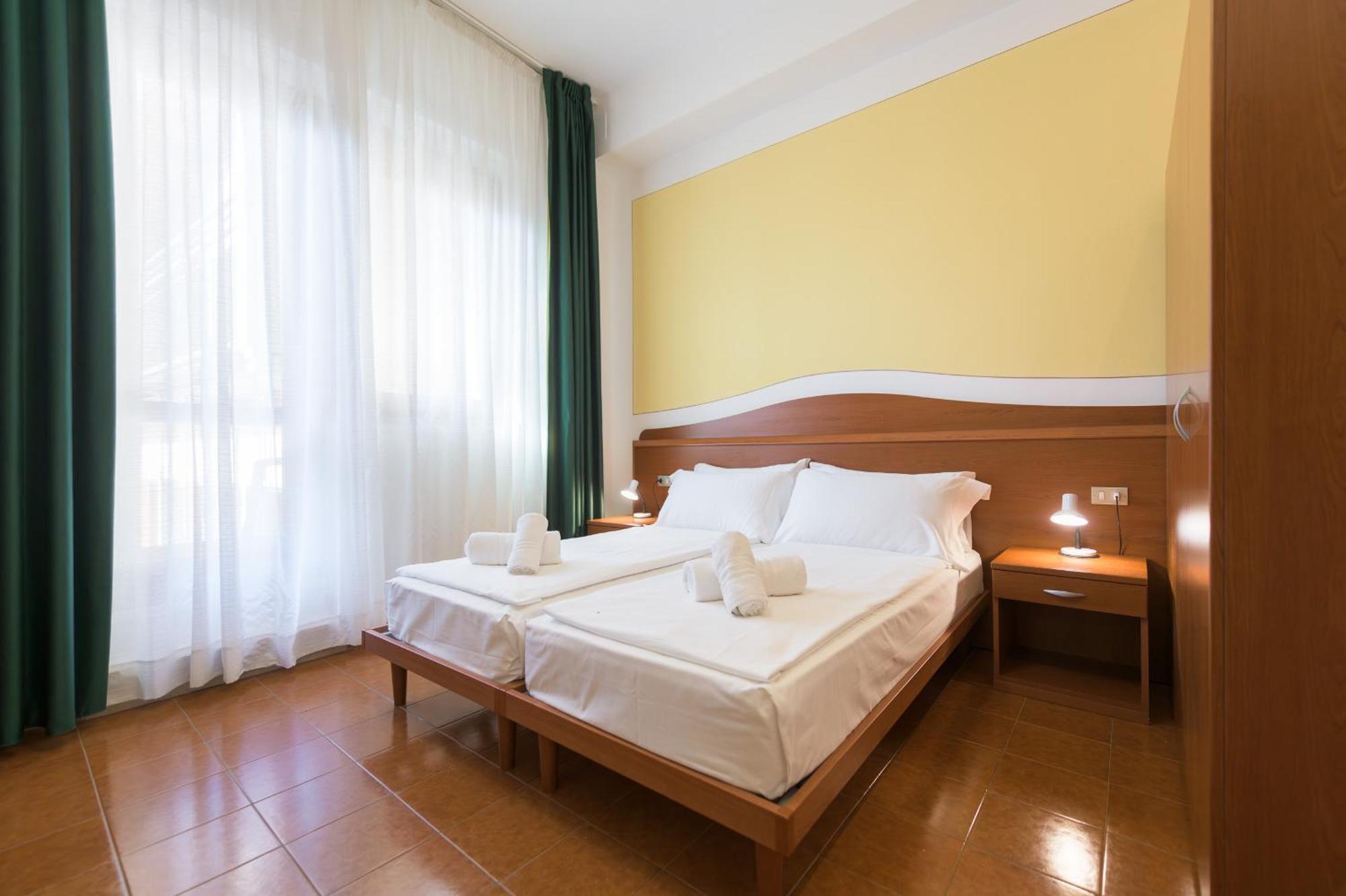 Hotel Garda Bellevue Limone sul Garda Exterior photo