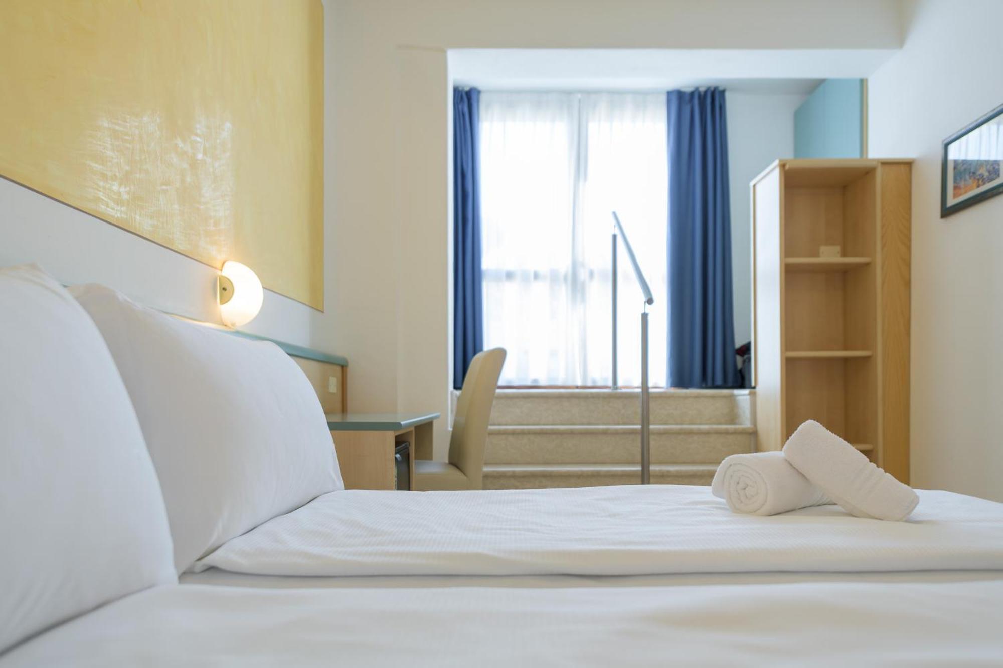 Hotel Garda Bellevue Limone sul Garda Exterior photo